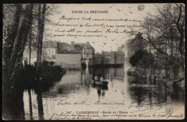 Landerneau. - Petit bateau en amont de l'Elorn, près du pont de Rohan