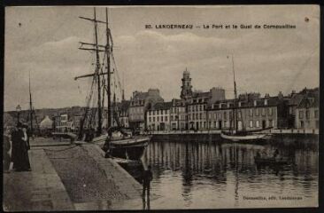 Landerneau. - Le port avec vue sur le quai de Cornouaille