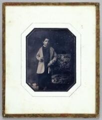 1 vue  - Daguerréotype \' Membre de la famille du photographe landernéen Yan de la Fosse-David\' (ouvre la visionneuse)