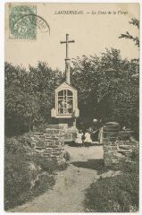 1 vue  - Carte postale, Landerneau - La croix de la vierge (ouvre la visionneuse)