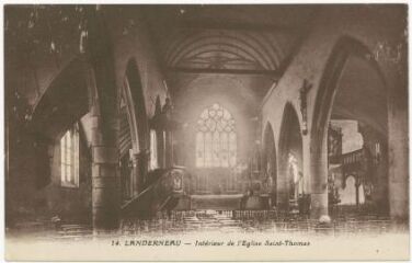1 vue  - Carte postale Landerneau, intérieur de l\'église Saint-Thomas, vue du choeur et de la nef centrale (ouvre la visionneuse)