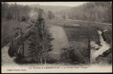 1 vue  - La Forêt-Landerneau. - La Grande Palud, vue prise du pont (ouvre la visionneuse)